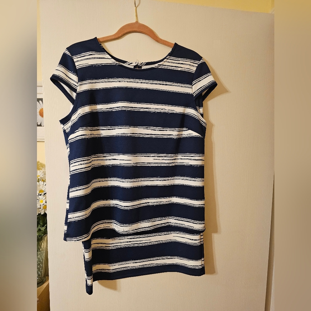 Skirt Set (Navy/white) - Size Large